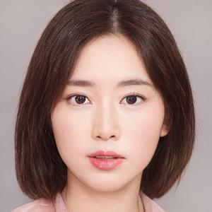 Generated face for custom latent (3b8a5d)